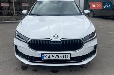 Лифтбек Skoda Superb 2024 в Киеве