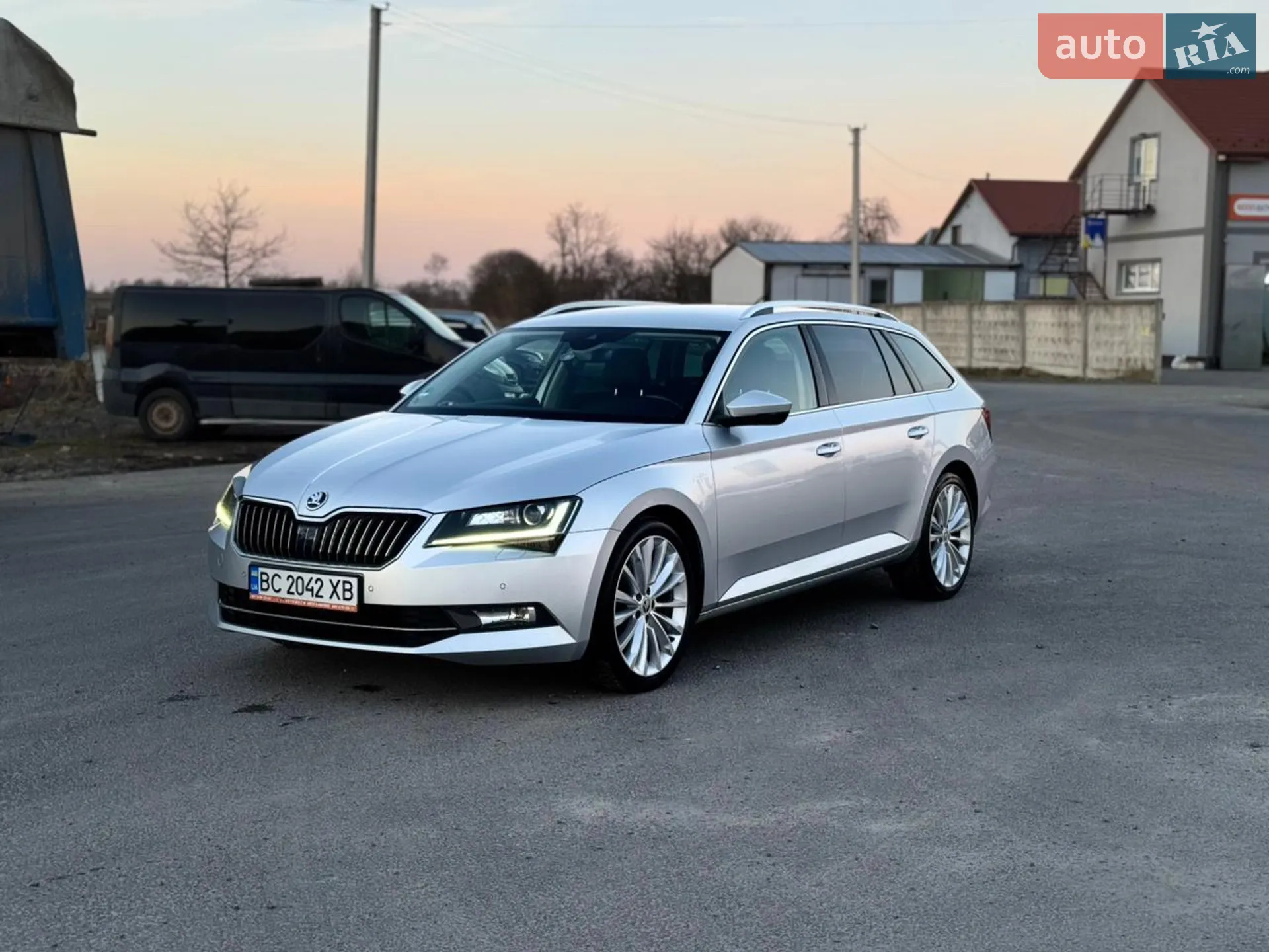2019 Skoda Superb - фото 1