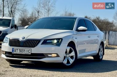 Лифтбек Skoda Superb 2017 в Калуше