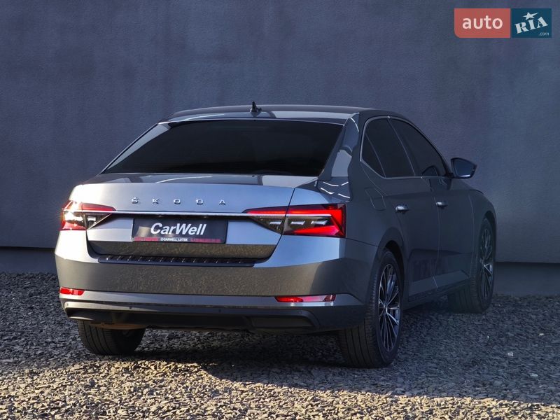 Лифтбек Skoda Superb 2022 в Луцке