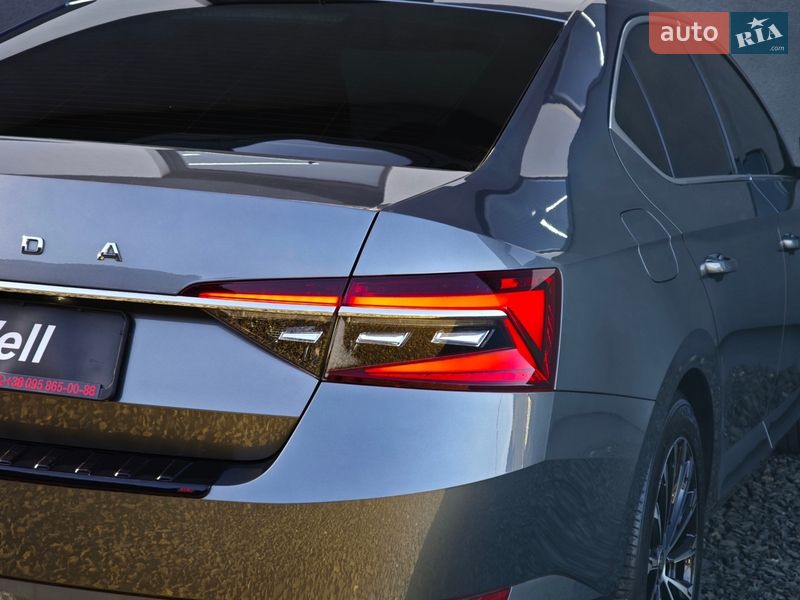 Лифтбек Skoda Superb 2022 в Луцке