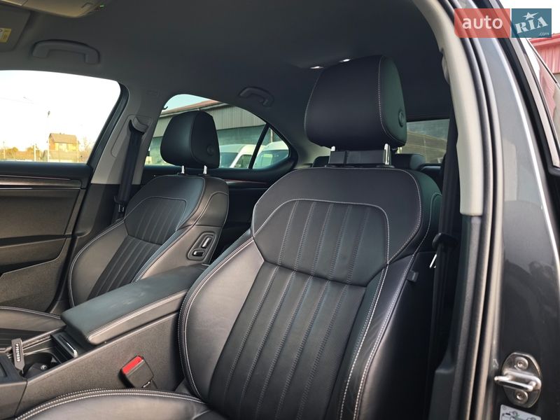 Лифтбек Skoda Superb 2022 в Луцке