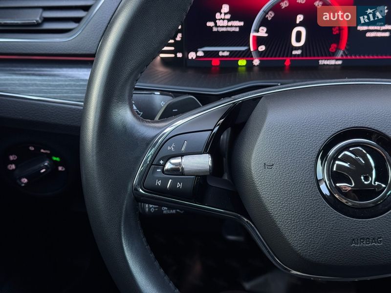 Лифтбек Skoda Superb 2022 в Луцке