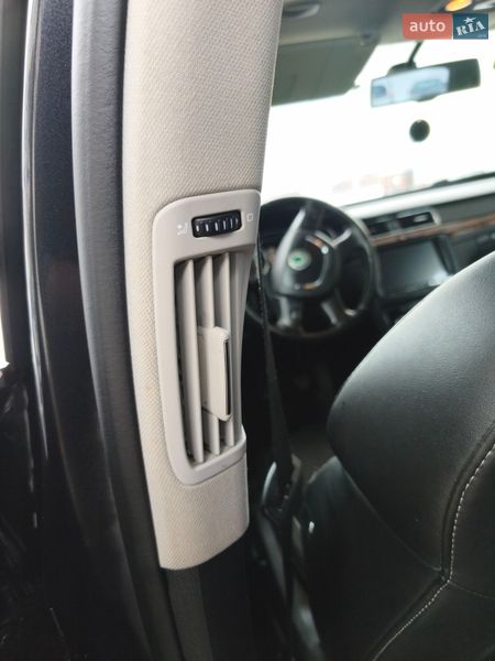 Универсал Skoda Superb 2012 в Барышевке