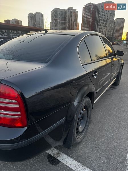 Лифтбек Skoda Superb 2006 в Ирпене