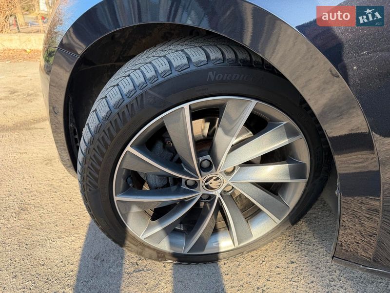 Універсал Skoda Superb 2018 в Києві