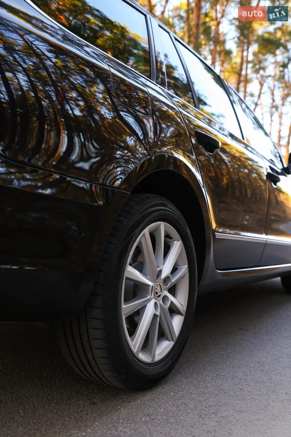 2010 Skoda Superb - мініатюра 10
