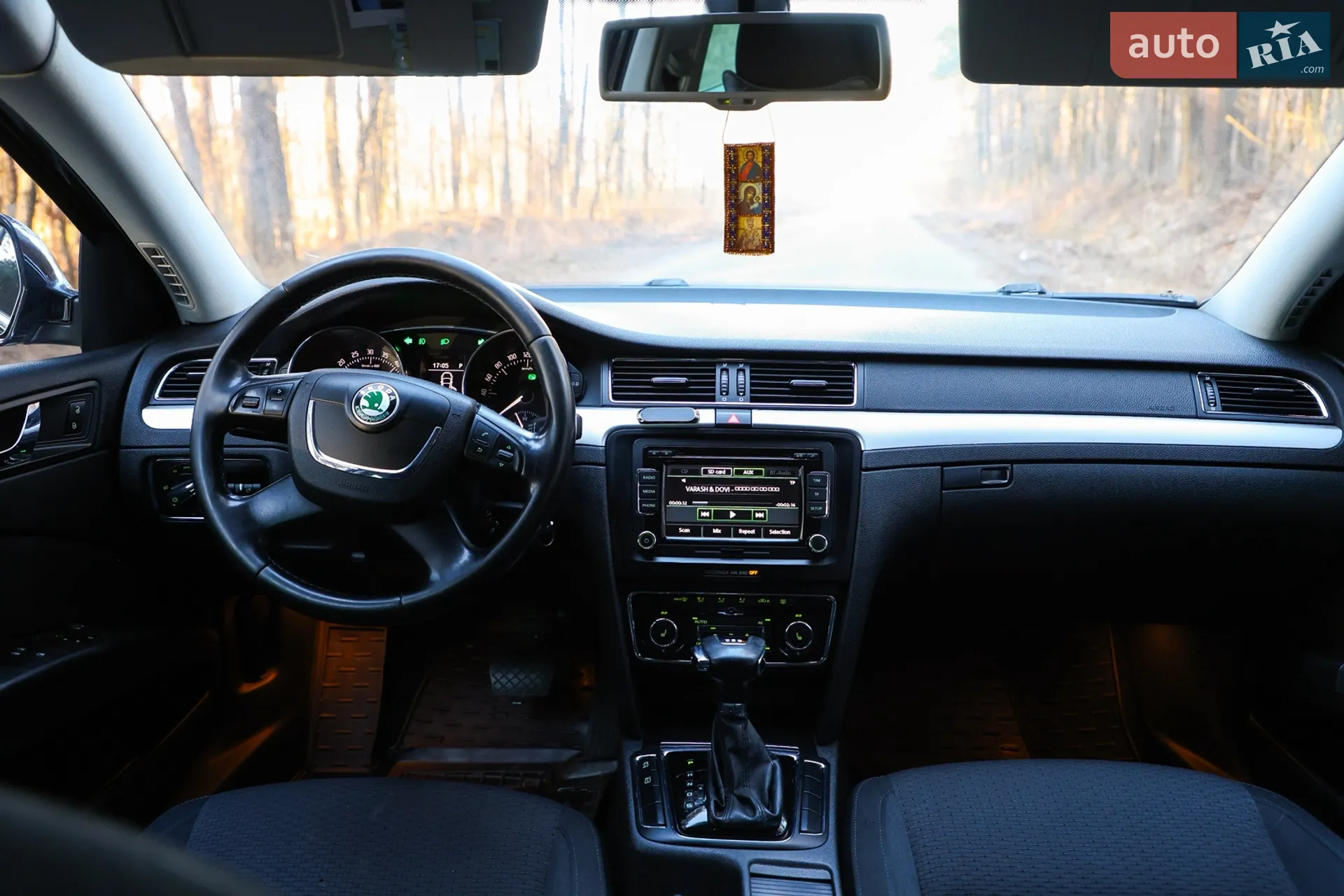 2010 Skoda Superb - мініатюра 15