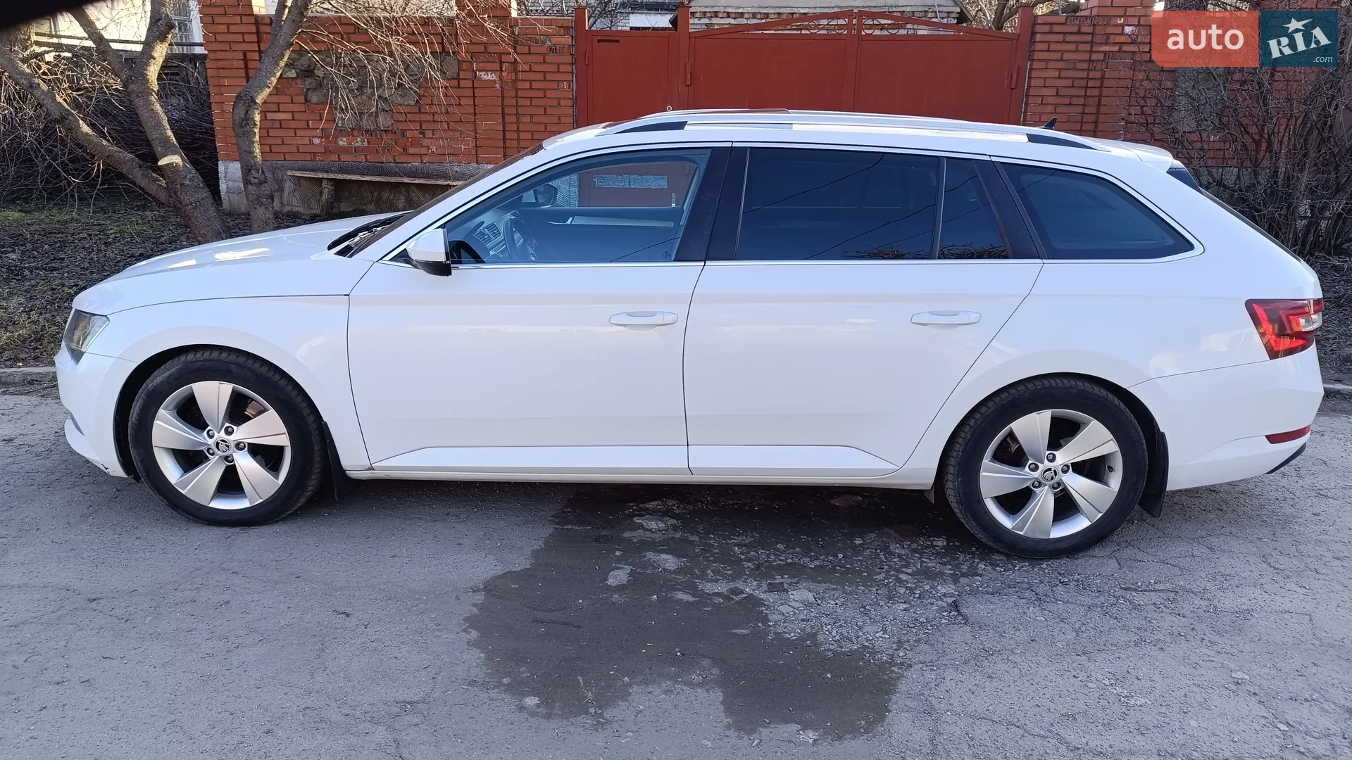2016 Skoda Superb - мініатюра 4