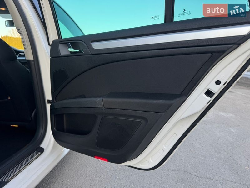 Универсал Skoda Superb 2011 в Белой Церкви