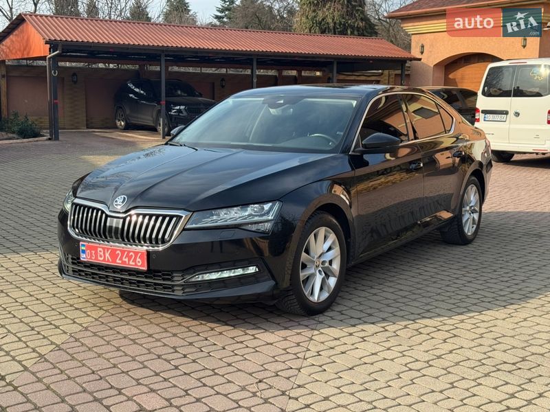 Лифтбек Skoda Superb 2023 в Мукачево