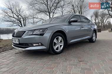 Лифтбек Skoda Superb 2015 в Кропивницком