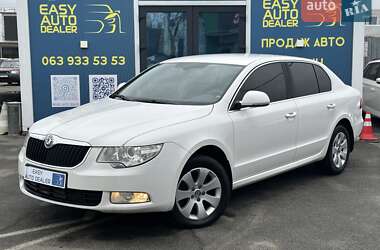 Лифтбек Skoda Superb 2012 в Киеве