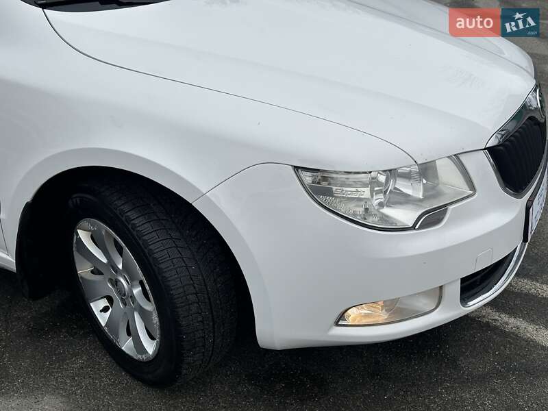 Ліфтбек Skoda Superb 2012 в Києві фото 10 Ліфтбек Skoda Superb 2012 в Києві