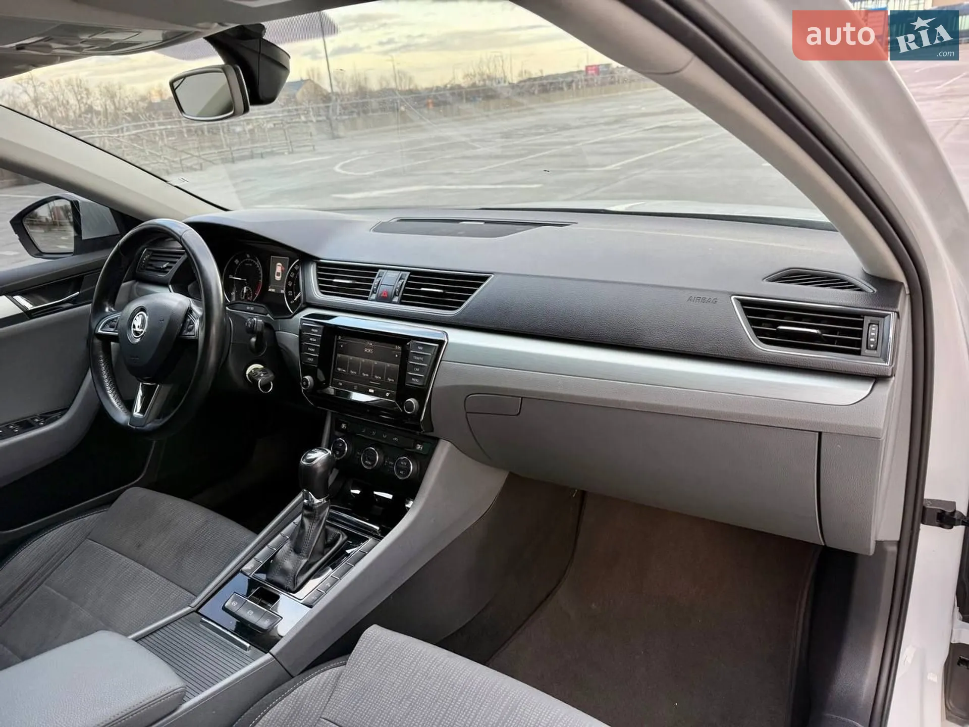2015 Skoda Superb - мініатюра 29