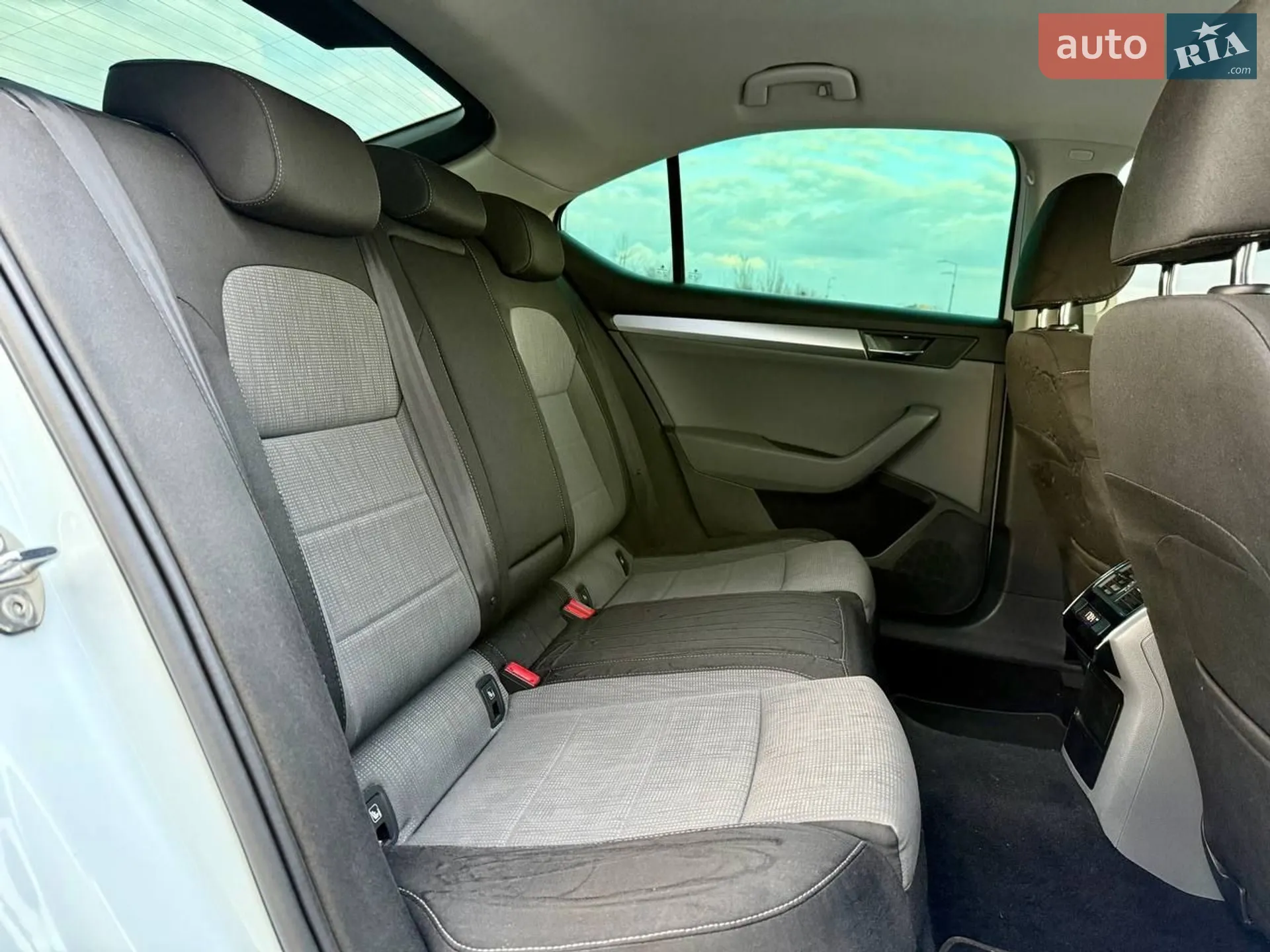 2015 Skoda Superb - мініатюра 36