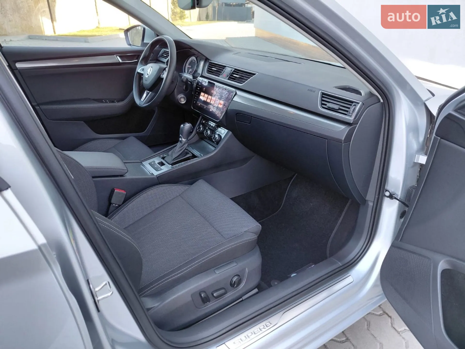 2020 Skoda Superb - мініатюра 8