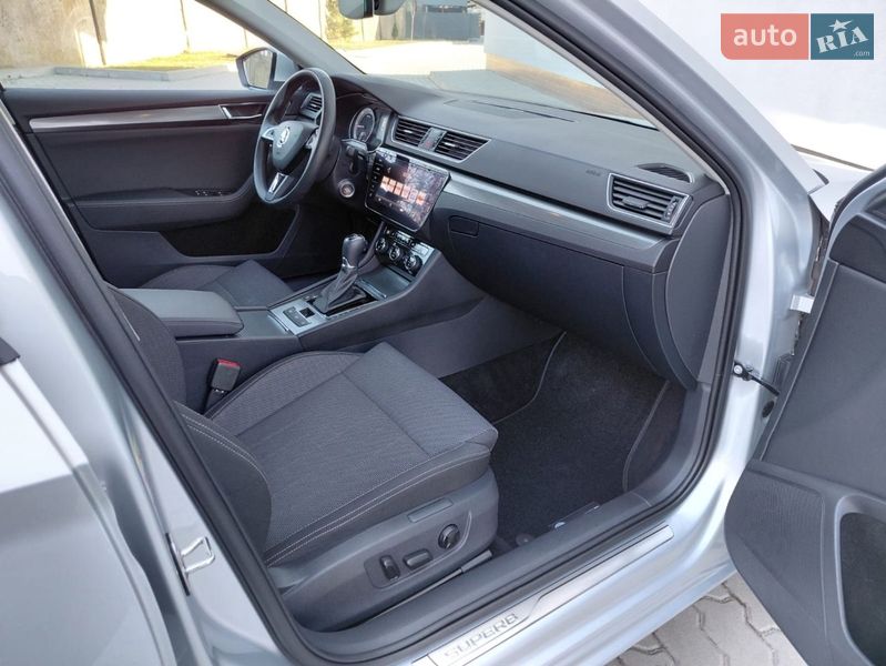 Універсал Skoda Superb 2020 в Трускавці