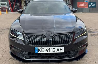 Лифтбек Skoda Superb 2016 в Кривом Роге