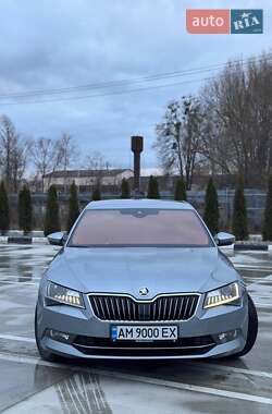 Лифтбек Skoda Superb 2019 в Звягеле
