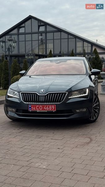 Ліфтбек Skoda Superb 2016 в Стрию