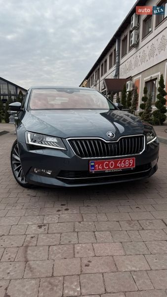 Ліфтбек Skoda Superb 2016 в Стрию