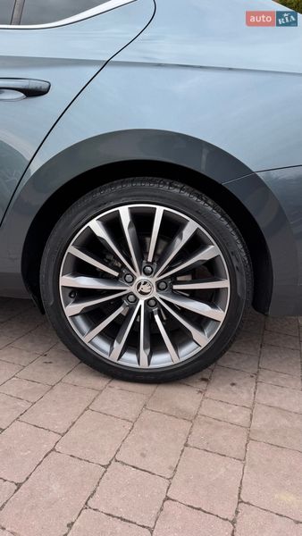 Ліфтбек Skoda Superb 2016 в Стрию