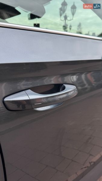 Ліфтбек Skoda Superb 2016 в Стрию