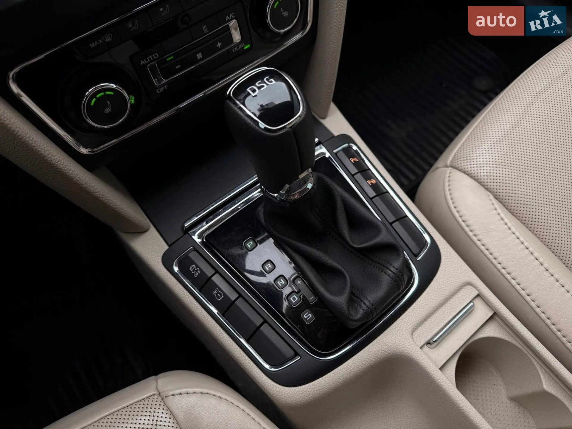 2013 Skoda Superb - мініатюра 18