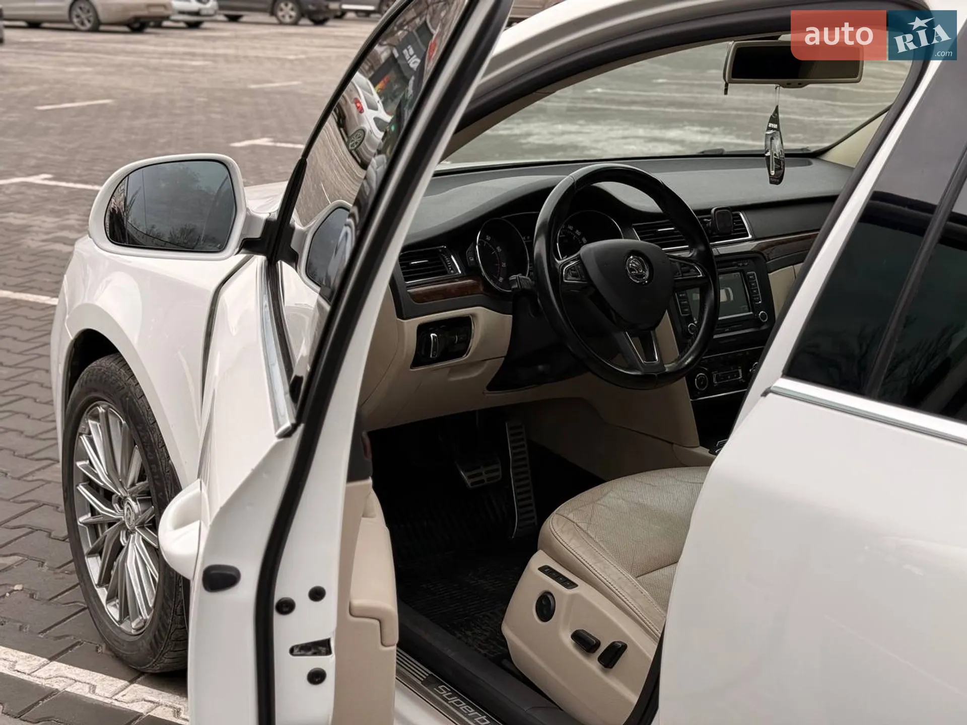 2013 Skoda Superb - мініатюра 26
