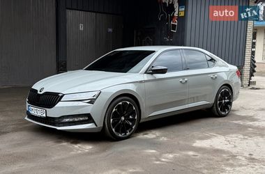 Лифтбек Skoda Superb 2023 в Звягеле