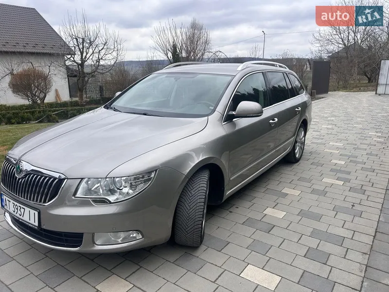 Skoda Superb 2011