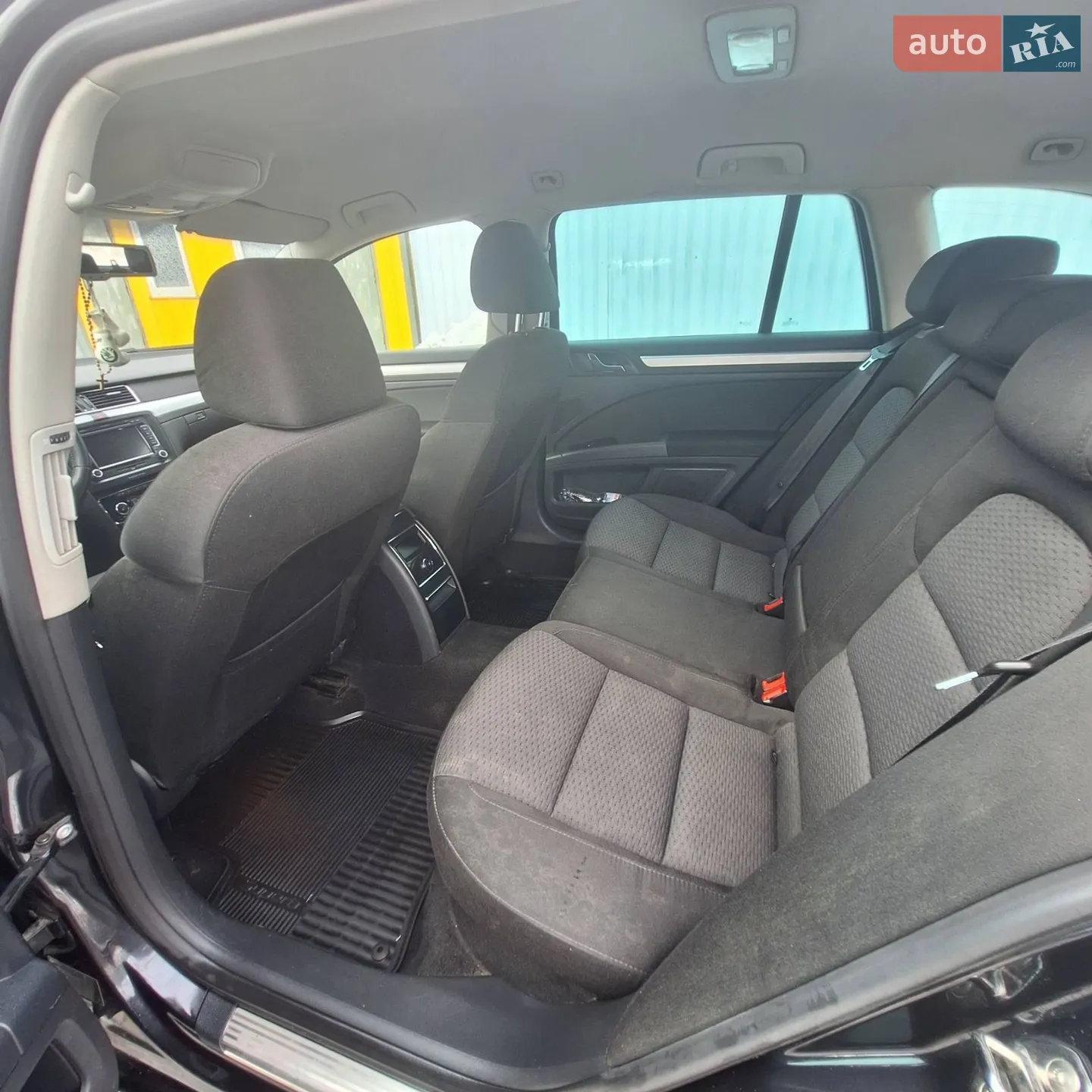 2012 Skoda Superb - мініатюра 2