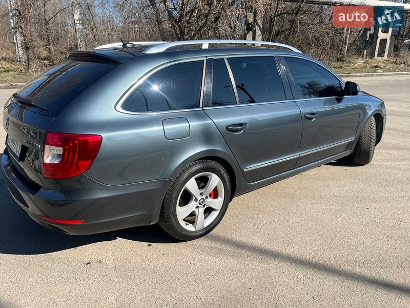 Універсал Skoda Superb 2014 в Києві