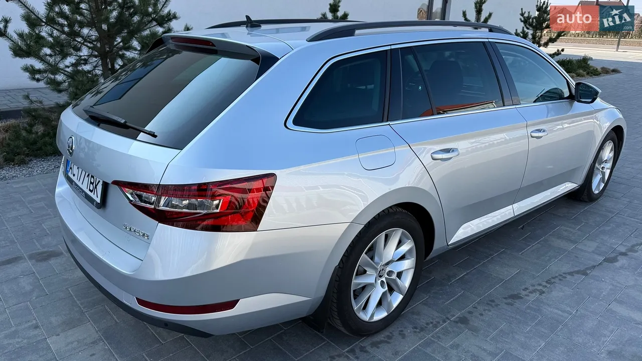 2017 Skoda Superb - мініатюра 32