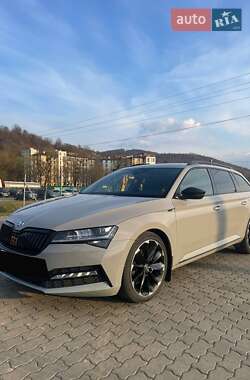 Универсал Skoda Superb 2020 в Сваляве