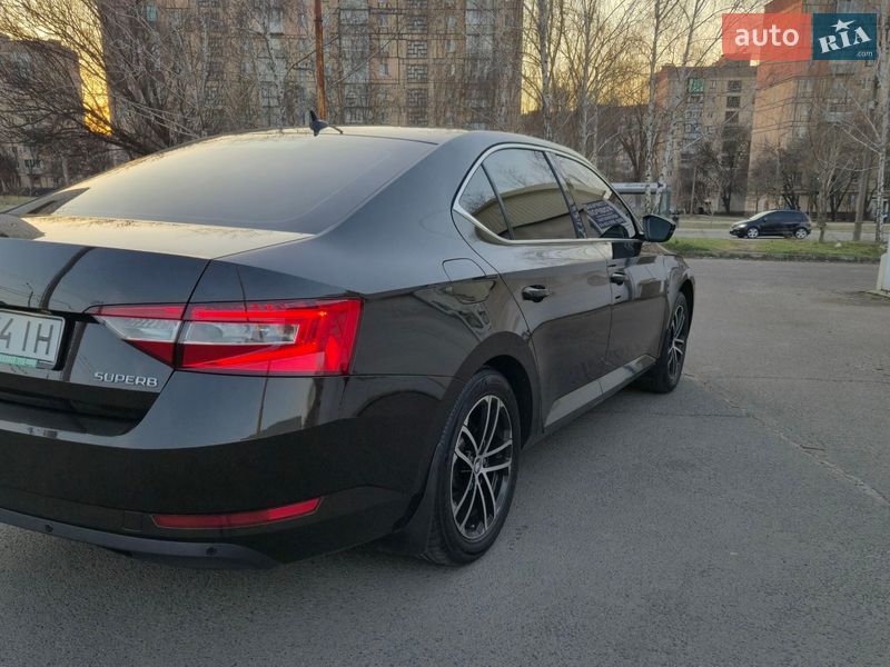 Хэтчбек Skoda Superb 2016 в Кривом Роге фото 38 Хэтчбек Skoda Superb 2016 в Кривом Роге