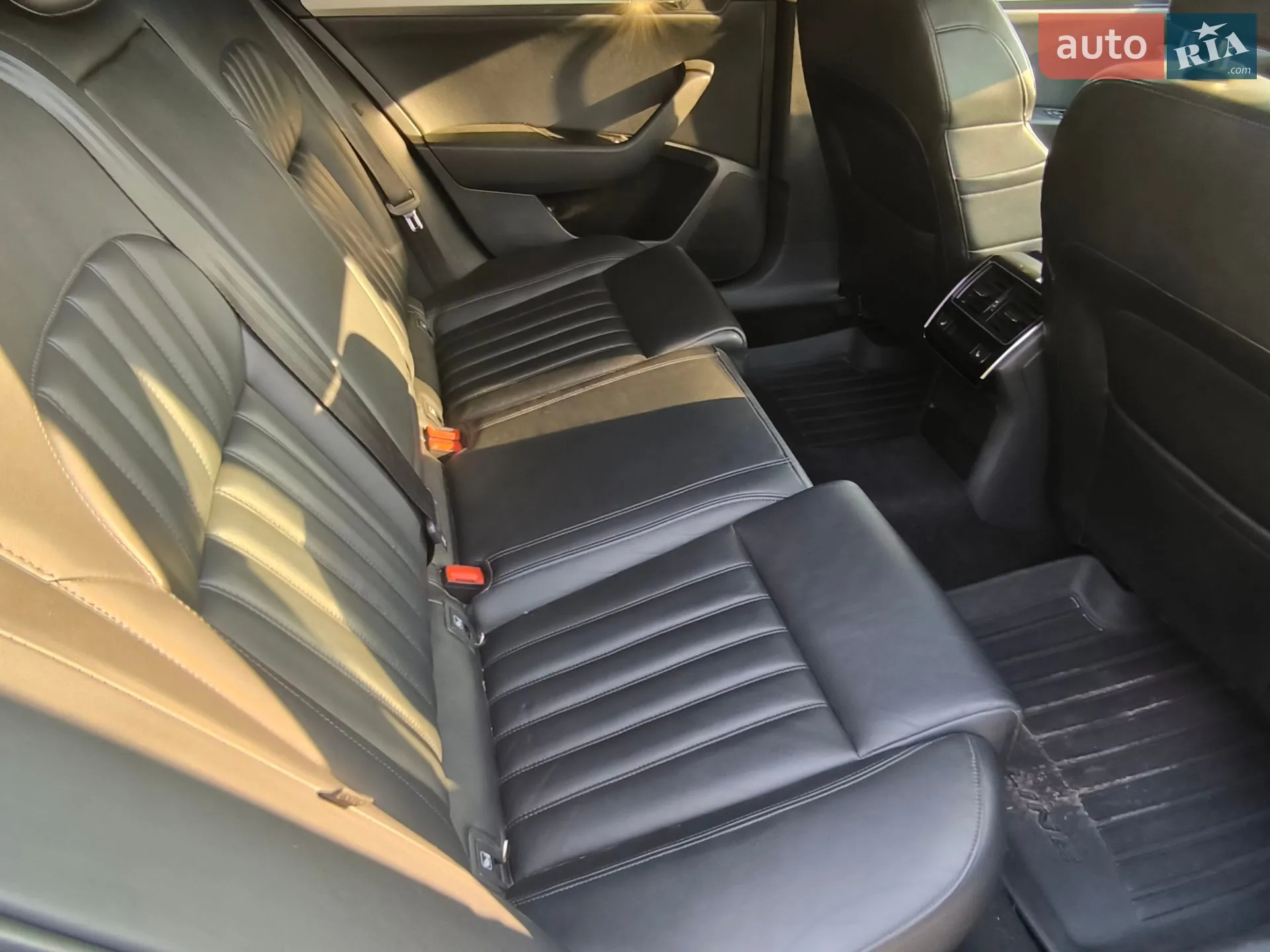 2017 Skoda Superb - мініатюра 10