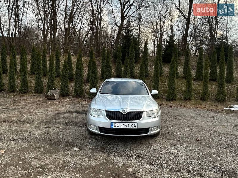 Лифтбек Skoda Superb 2010 в Львове фото Лифтбек Skoda Superb 2010 в Львове