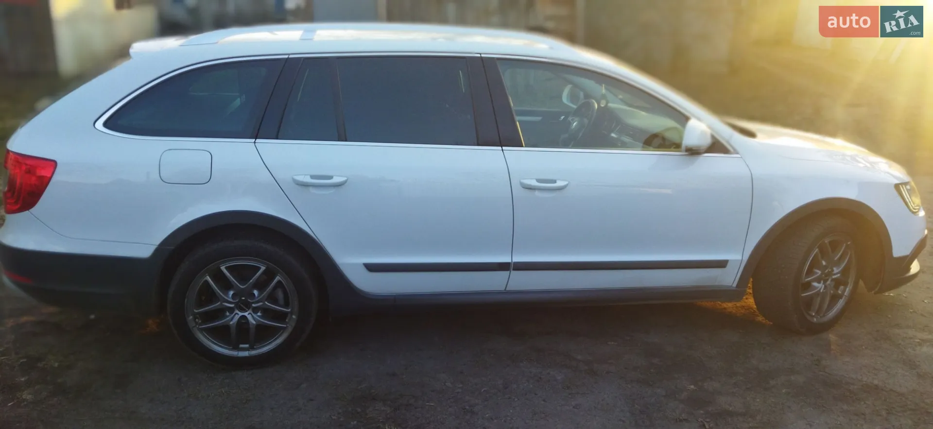 2014 Skoda Superb - мініатюра 10
