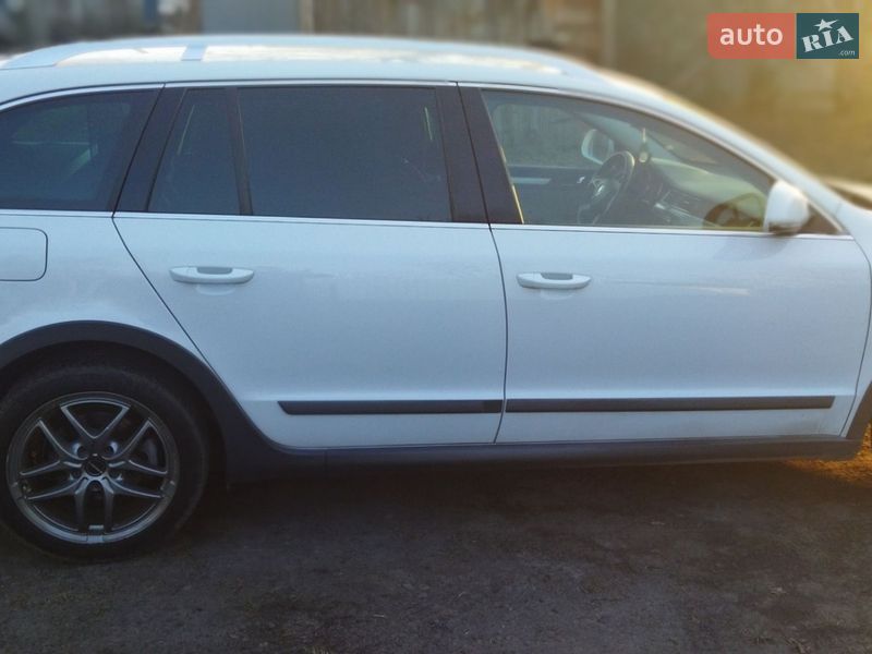 Универсал Skoda Superb 2014 в Белой Церкви