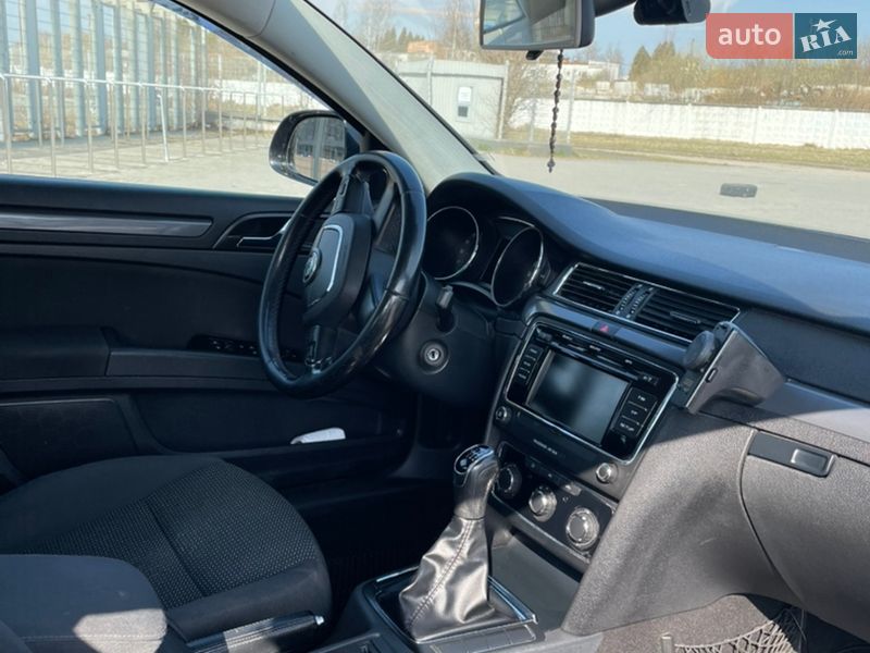 Универсал Skoda Superb 2011 в Львове фото 22 Универсал Skoda Superb 2011 в Львове