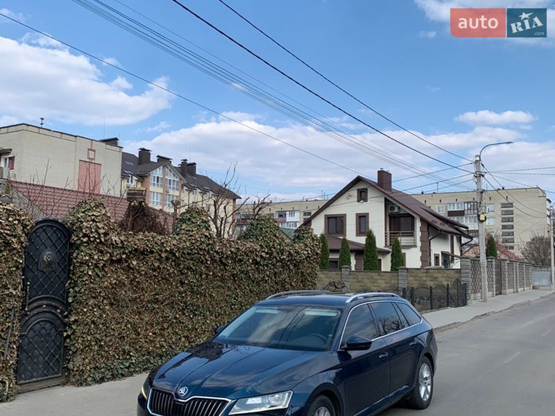 Универсал Skoda Superb 2016 в Ровно