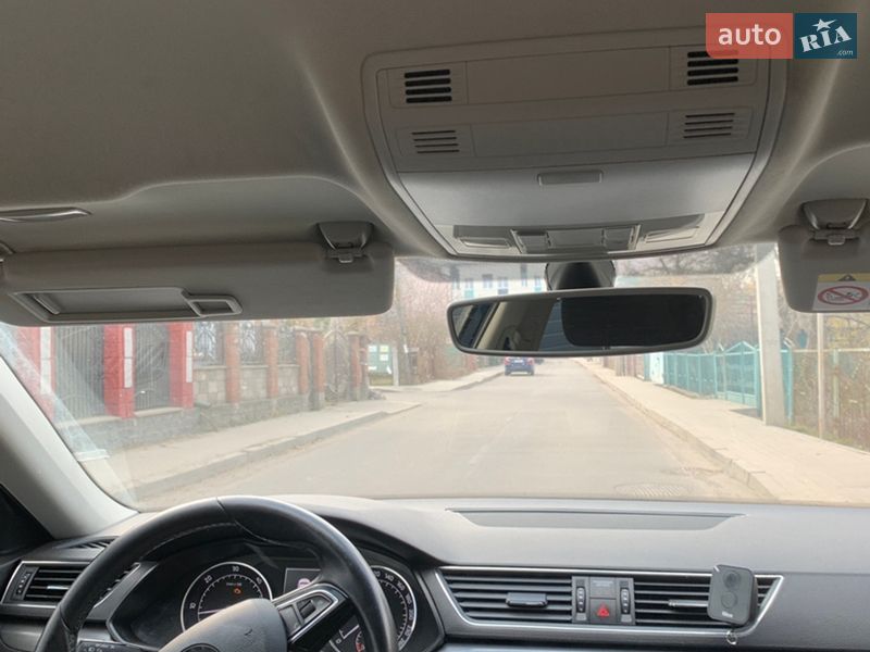 Универсал Skoda Superb 2016 в Ровно