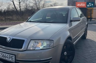 Лифтбек Skoda Superb 2002 в Стрые