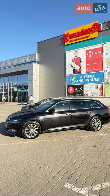 Универсал Skoda Superb 2017 в Киеве