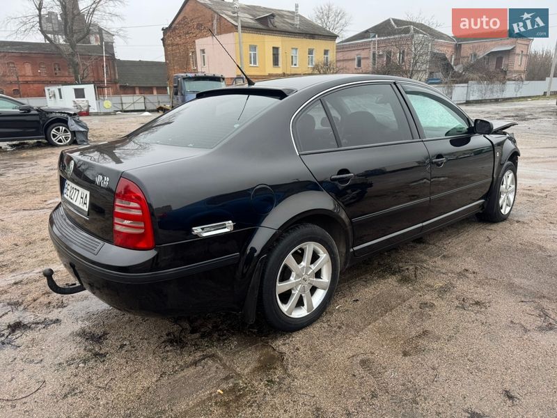 Лифтбек Skoda Superb 2006 в Кропивницком