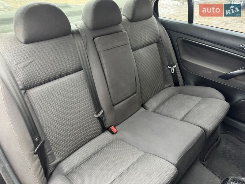 Лифтбек Skoda Superb 2006 в Кропивницком