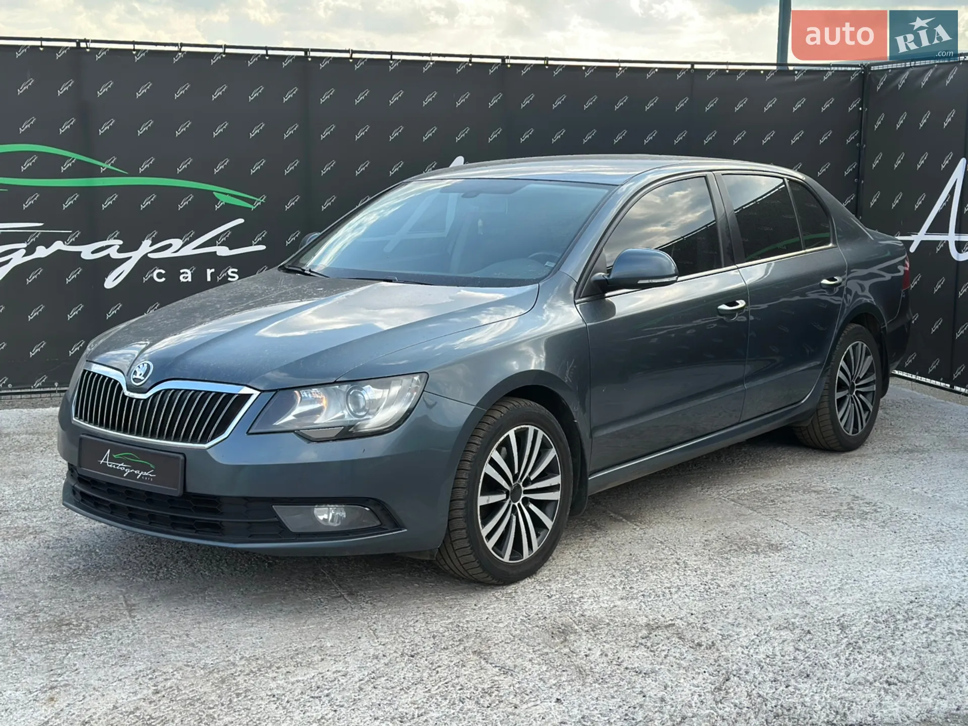 2014 Skoda Superb - фото 1