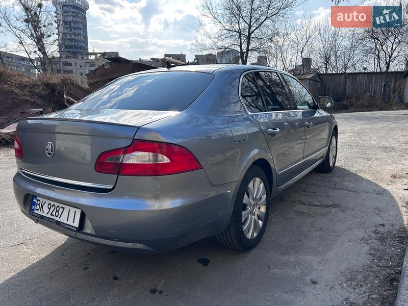 Лифтбек Skoda Superb 2010 в Киеве